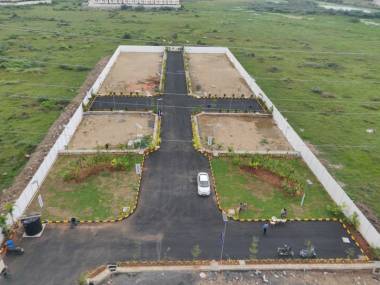 Premium Plot Thalambur